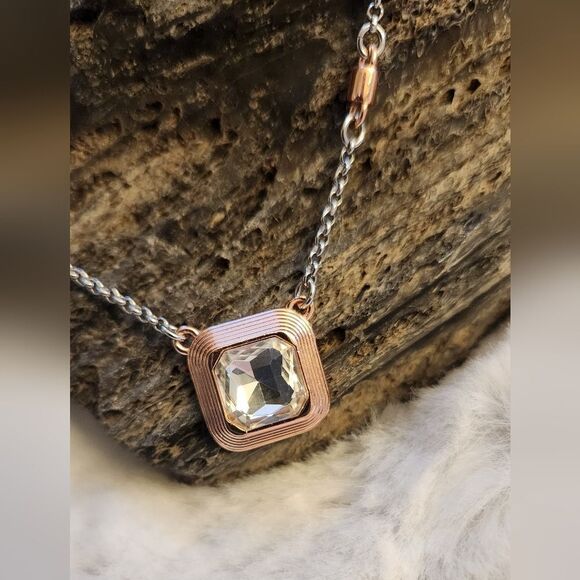 NWOT Lia Sophia rose gold and silver cut crystal necklace - Picture 5 of 6